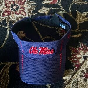 Olemiss visor